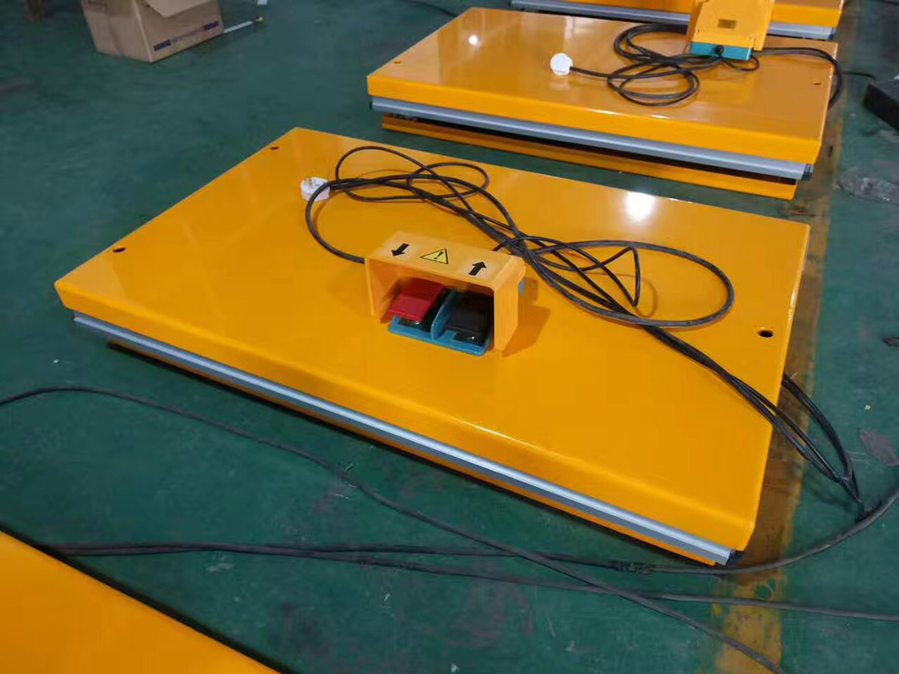 ETY low-profile electric lifting table